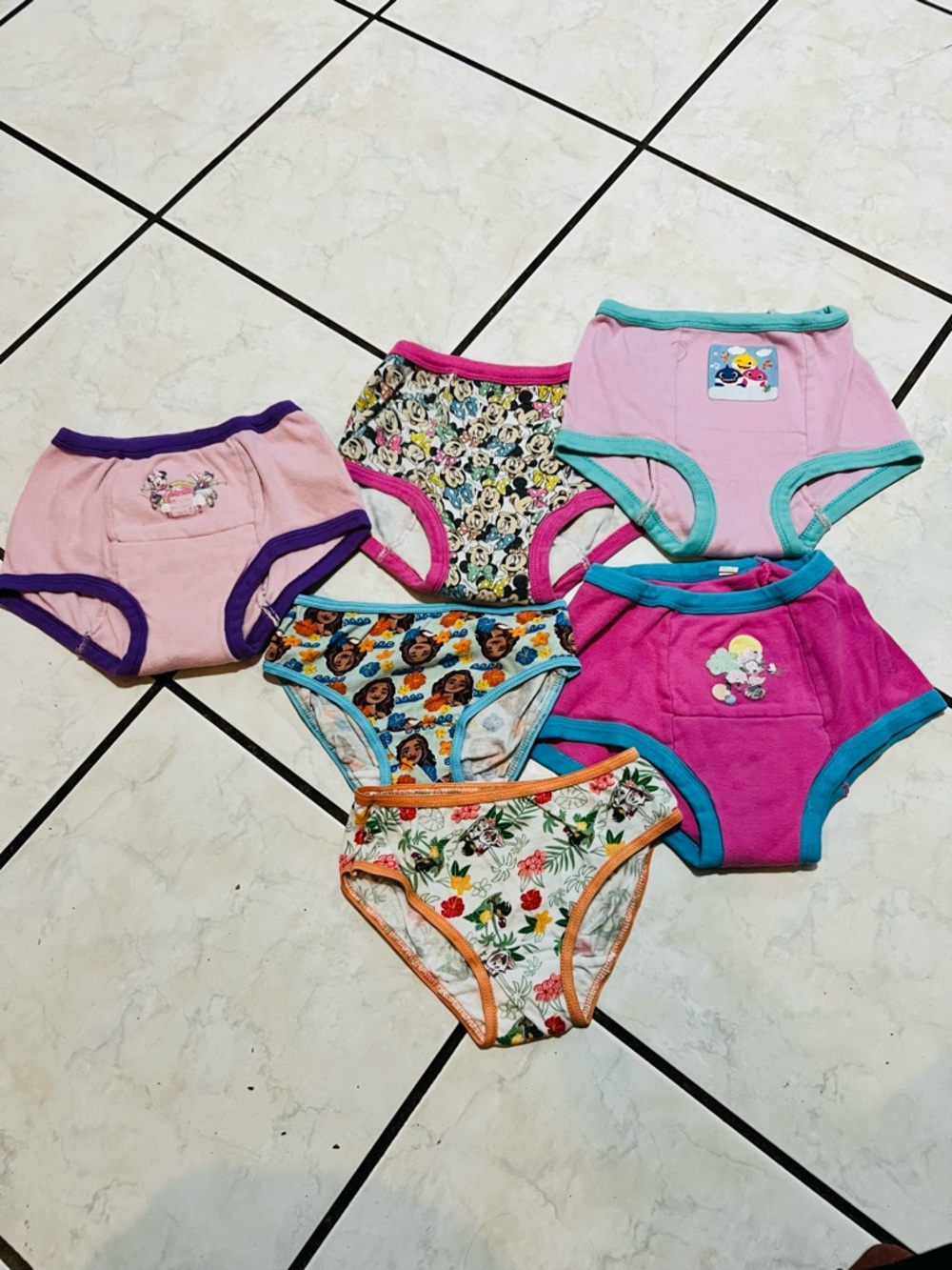 Lot of 6 girls Disney briefs size 4T Great for Potty Training